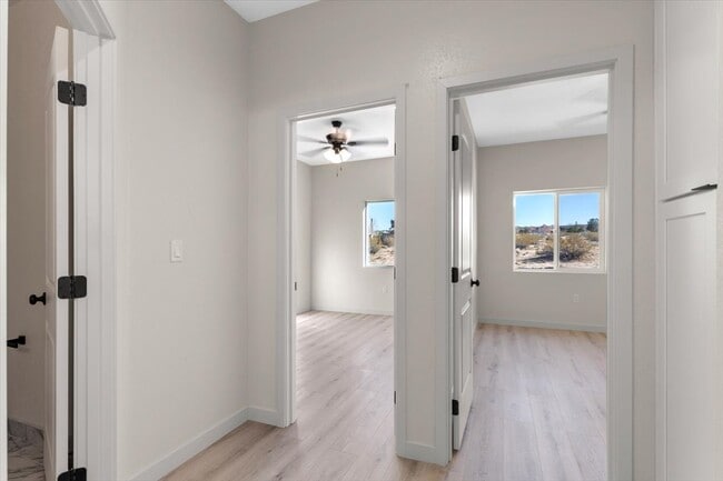 Building Photo - 10094 Joshua Blvd