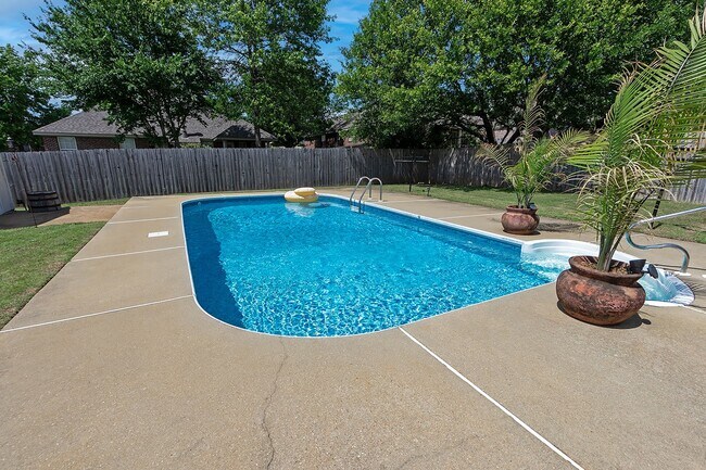 Building Photo - Home for rent in Prattville