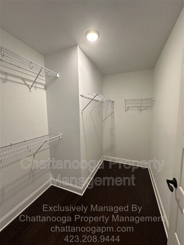 Building Photo - 1526 Bowtie Rd