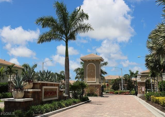 Building Photo - 10850 Alvara Point Dr