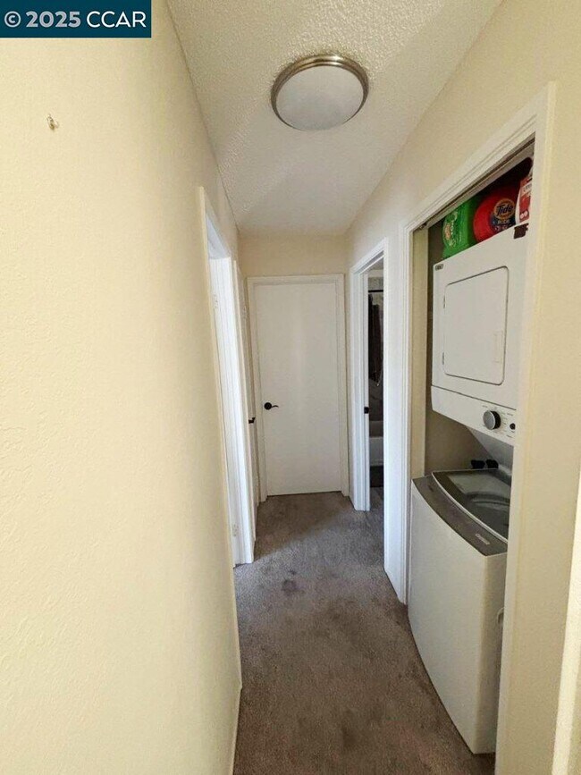 Building Photo - 3712 Willow Pass Rd