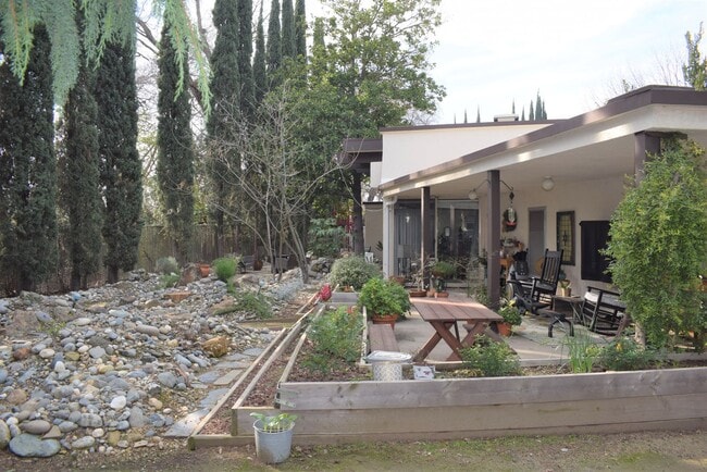 Building Photo - Resident Benefit Package Property