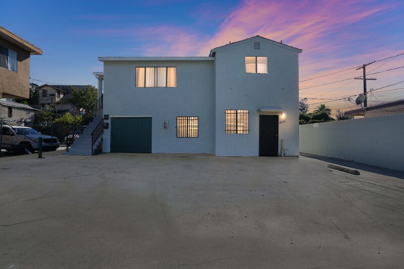 Primary Photo - 4710 St Elmo Dr