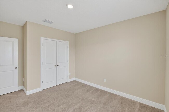 Building Photo - 2546 Warren Acrs Blvd
