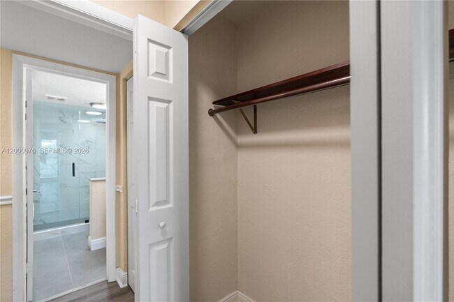 Building Photo - 9441 SW 76th St