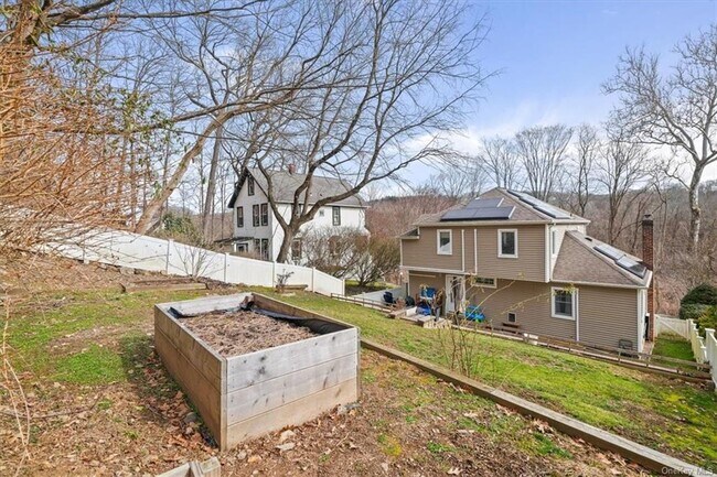 Building Photo - 125 S Kensico Ave