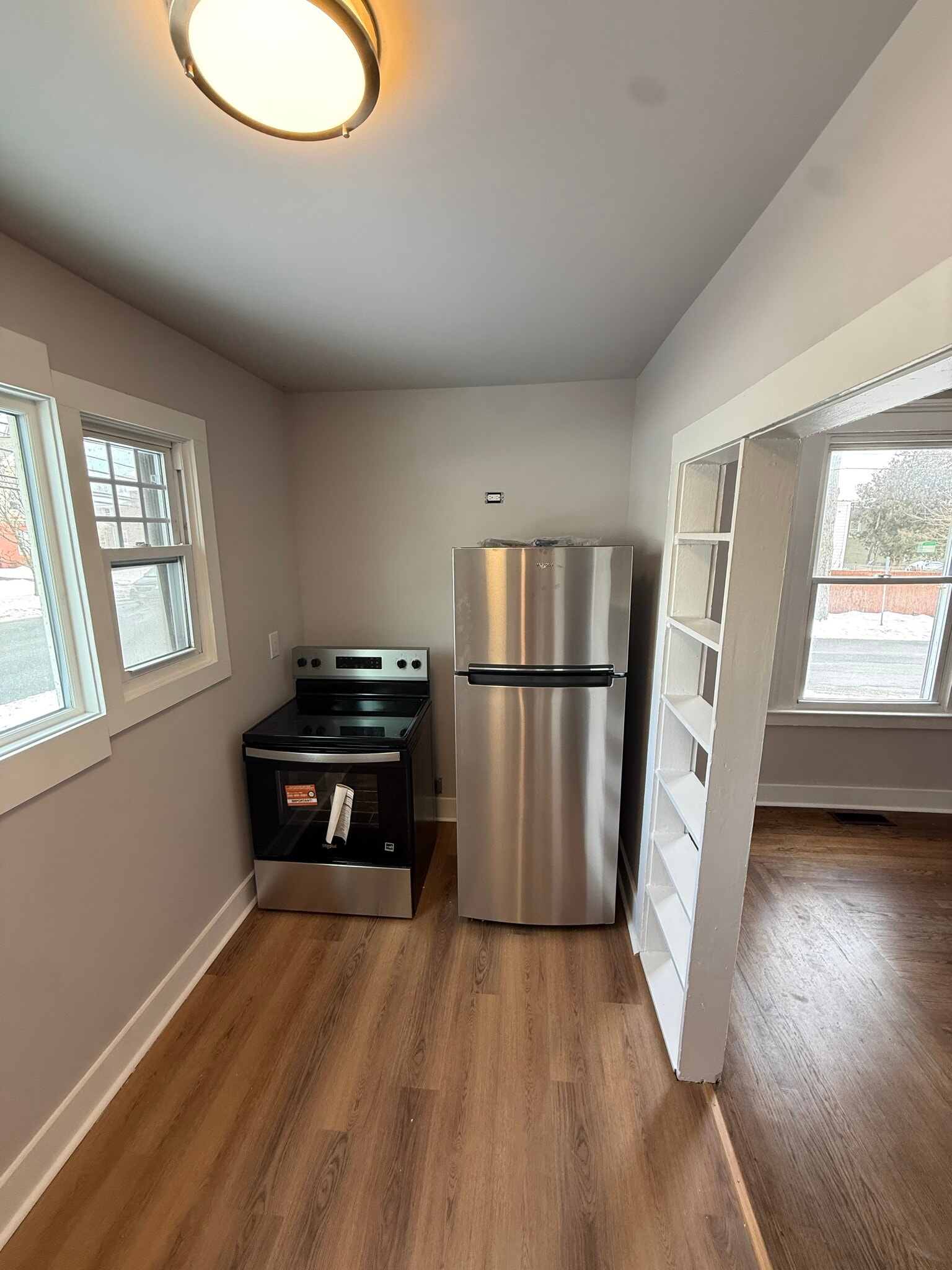 Building Photo - 184 Church St