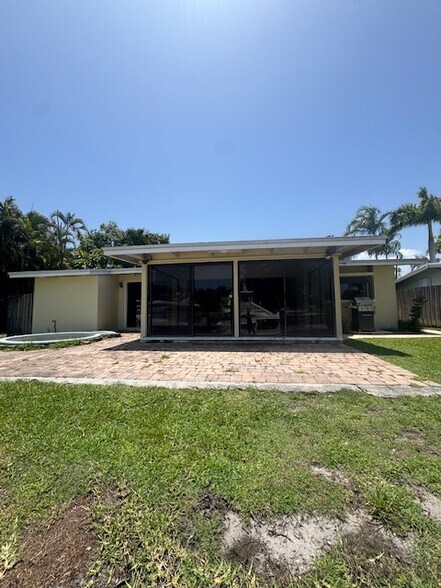 Building Photo - 2678 Key Largo Ln