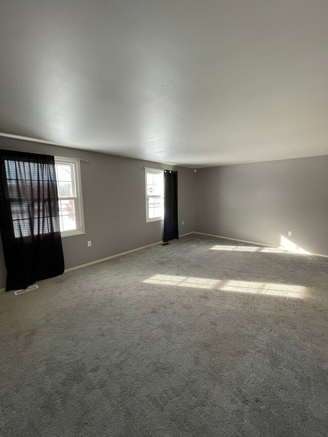 Building Photo - 120 Scottsdale Dr