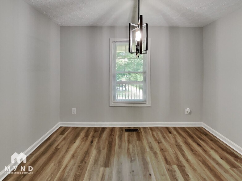 Building Photo - 316 Eleanor Dr