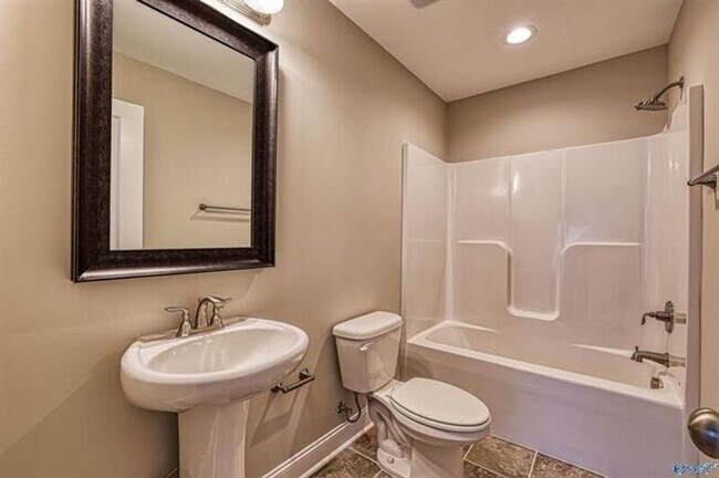 Building Photo - 15607 Ironcrest Drive NW
