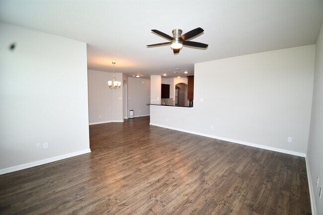 Building Photo - 3147 Baywood Ave