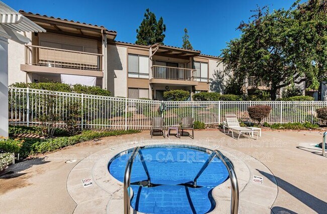 Building Photo - 12555 Oaks N Dr