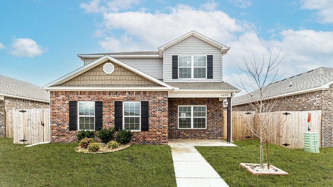 Building Photo - Newly built, 2 story home!