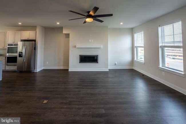 Building Photo - 1622 Sandpiper Bay Lp