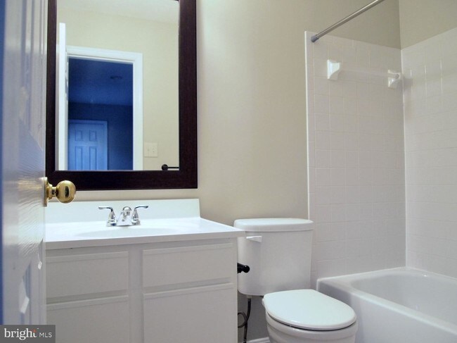 Building Photo - 13713 Palmetto Cir