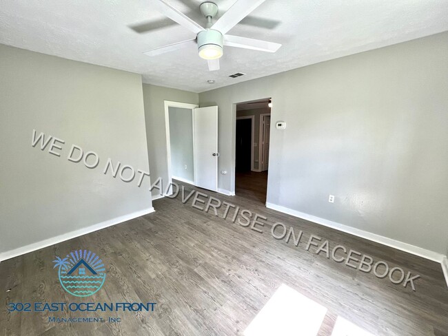 Building Photo - Lovely 2 bedroom / 1 bathroom home now ava...