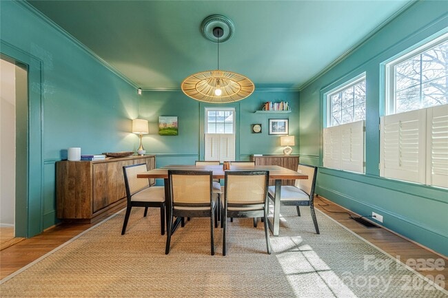 Building Photo - 2101 Dartmouth Pl