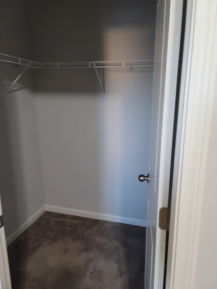 Building Photo - 2589 Irwell Way