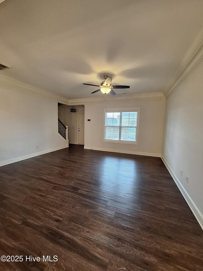 Building Photo - 1512 Penncross Dr