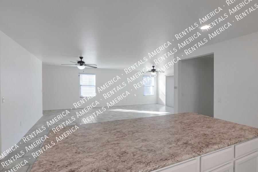 Building Photo - 8755 E Stone Meadow Cir