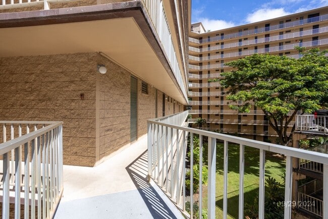Building Photo - 3br/2ba/2pkg Condo in Waikalani Woodlands Mililani