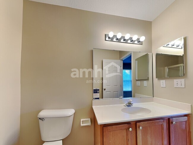 Building Photo - 132 Hitching Post Pl