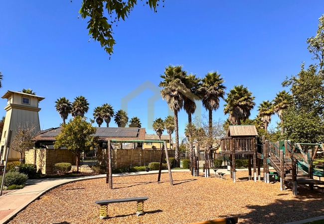 Building Photo - 1623 Barolo Pl