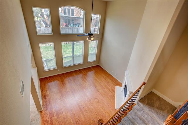 Building Photo - 9017 Hawley Dr