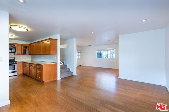 Building Photo - 5426 Colfax Ave