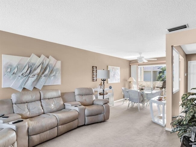 Building Photo - 656 Windrush Bay Dr