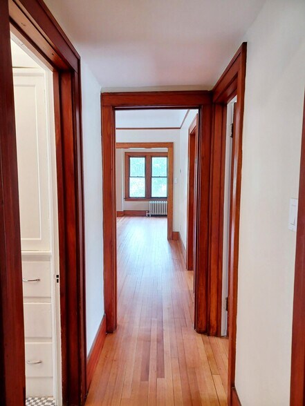 Building Photo - 1244 Maryland St