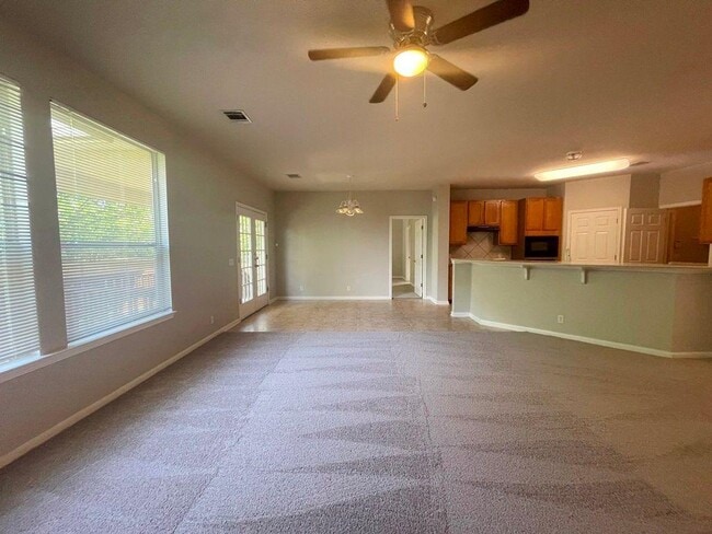 Building Photo - 6046 Ronchamps Dr
