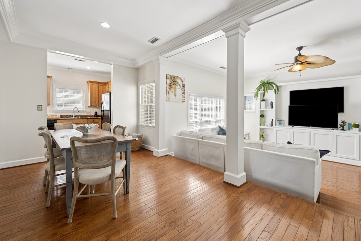 Building Photo - 40 Collins Meadow Dr