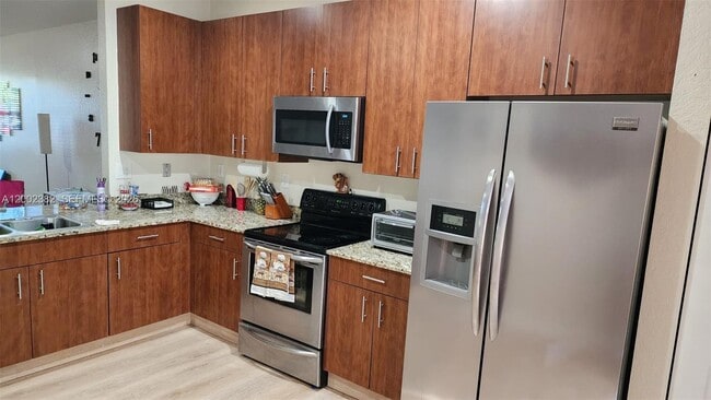 Building Photo - 4121 SW 149th Ct