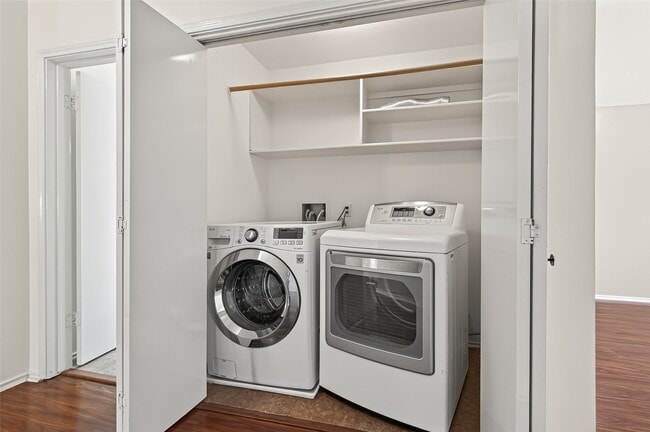 Building Photo - 8411 Tamayo Dr