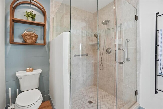 Building Photo - 759 Lantana Ave