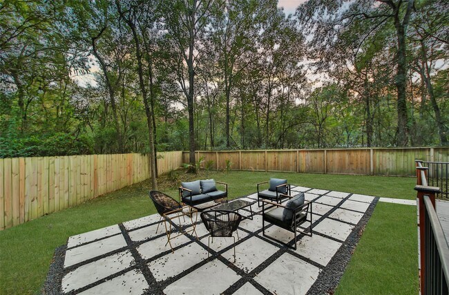 Building Photo - 140 S Timber Top Dr