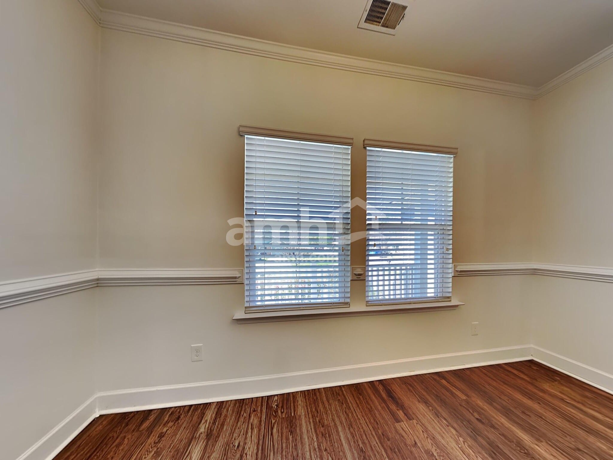 Building Photo - 201 Houston Dr