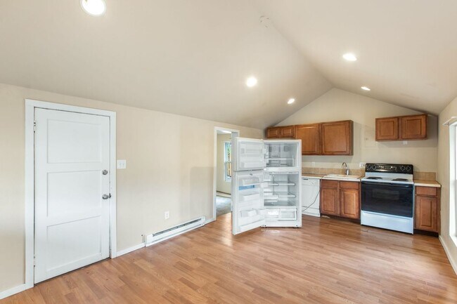 Building Photo - 3602 West Colorado Avenue, 201