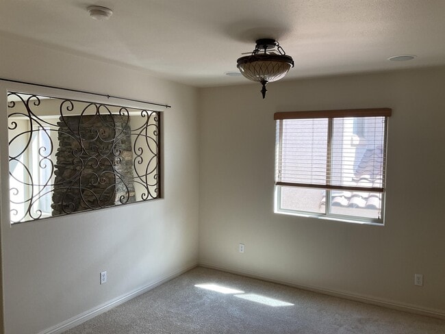 Building Photo - 1632 Yellow Tulip Pl