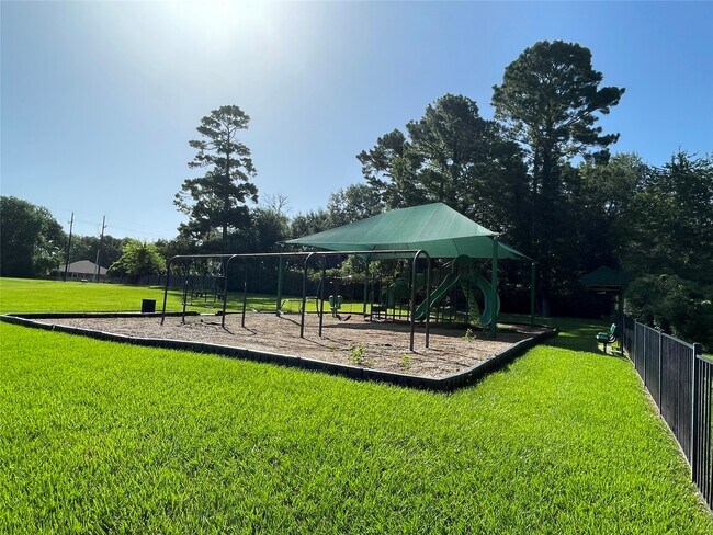 Building Photo - 12315 Glenview Dr
