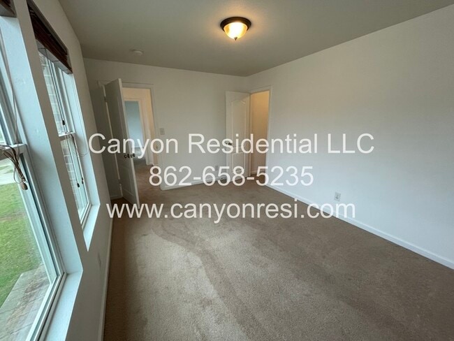 Building Photo - 177 Sagebrook Dr