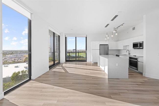 Building Photo - 101 Diplomat Pkwy