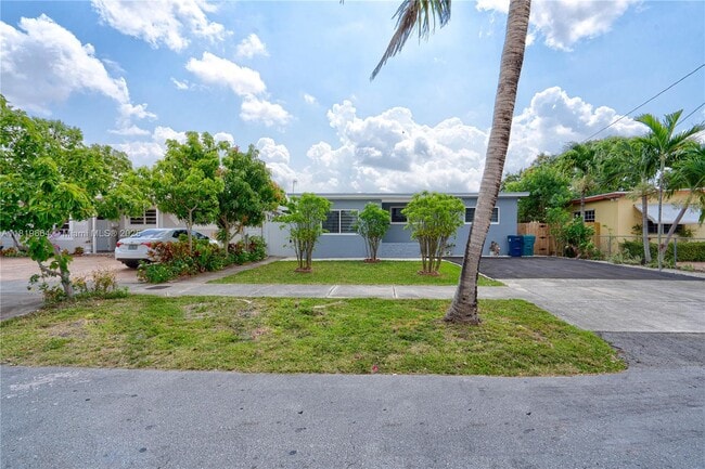 Building Photo - 3635 SW 88th Ct