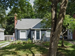 Building Photo - 1015 Griswold St SE