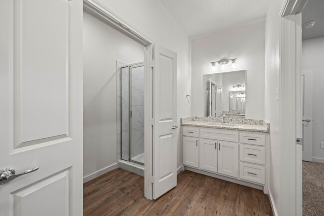 Building Photo - Like new duplex in Frenship East!