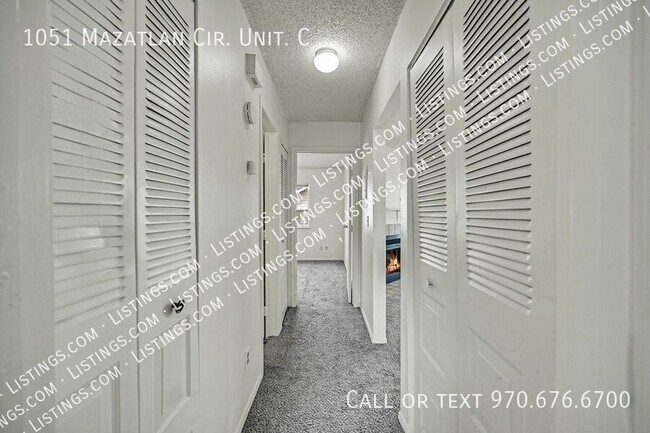 Building Photo - 1051 Mazatlan Cir