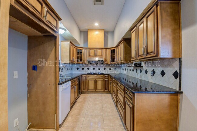 Building Photo - 3403 Kerr Ln