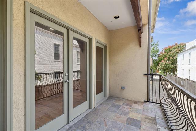 Building Photo - 3321 Rosedale Ave